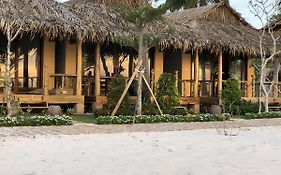 Dugong Beach Resort